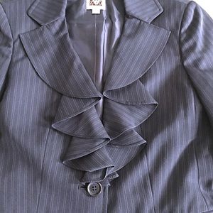 Anne Klein 2 Piece Pant Suit Size 2